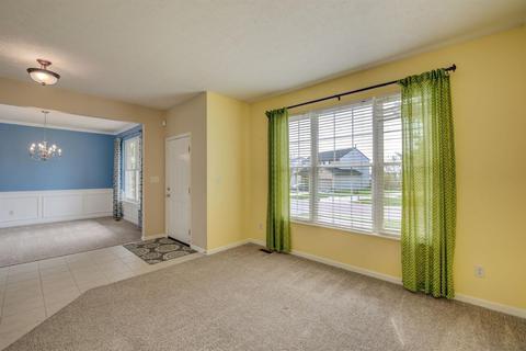 740 Oak Forest Dr, Morrow, OH 45152 photo 2