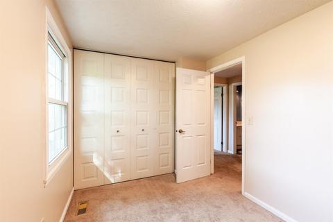 555 Pepper Ridge Rd, Cincinnati, OH 45244 photo 33