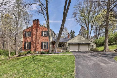 514 Lakeridge Dr, Cincinnati, OH 45231 photo 1