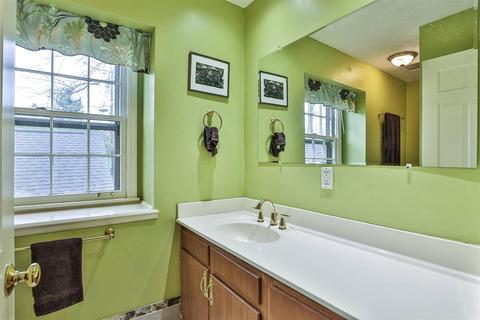 514 Lakeridge Dr, Cincinnati, OH 45231 photo 24