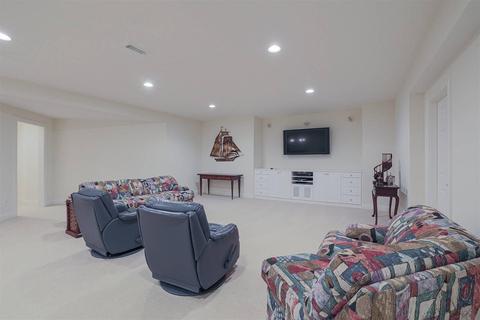 103 Courtyard Xing, Montgomery, OH 45249 photo 28