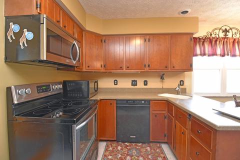 2755 Cyclorama Dr, Cincinnati, OH 45211 photo 10