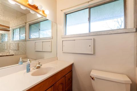 9457 Sherborn Dr, Cincinnati, OH 45231 photo 11