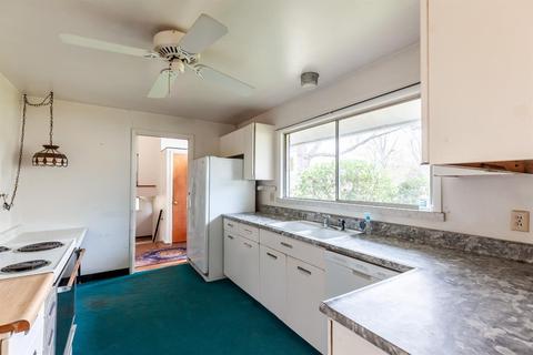 9457 Sherborn Dr, Cincinnati, OH 45231 photo 10