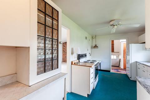 9457 Sherborn Dr, Cincinnati, OH 45231 photo 9