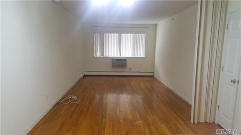 2857 Marshall Ave, Cincinnati, OH 45225 photo 1