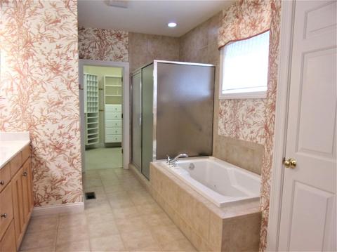 887 Old Course Ln, Cincinnati, OH 45245 photo 19