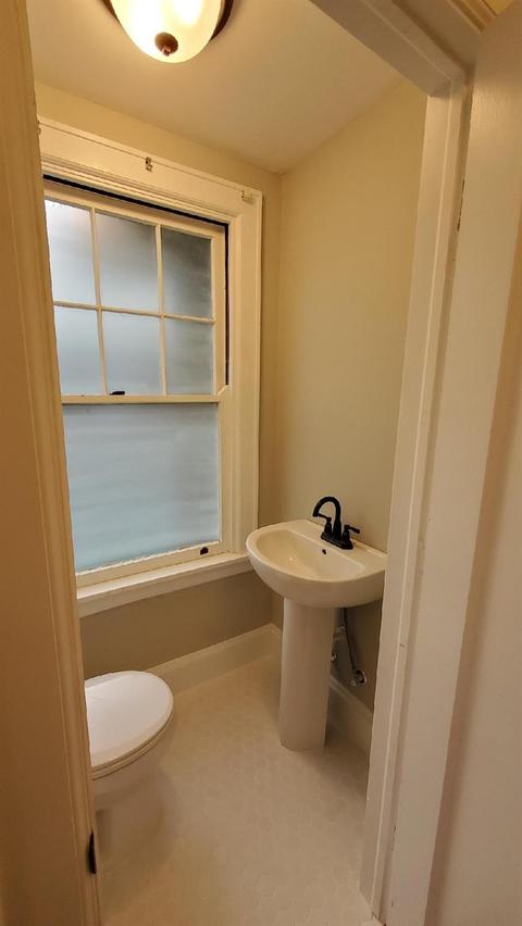 2633 Harrison Ave, Cincinnati, OH 45211 photo 9