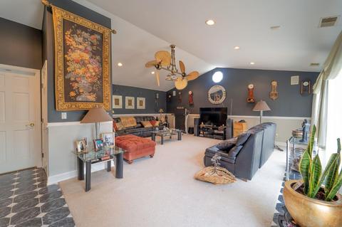 1353 Riviera Pl, Cincinnati, OH 45231 photo 3