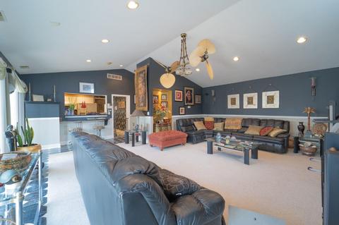 1353 Riviera Pl, Cincinnati, OH 45231 photo 2