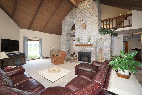 7891 Woodside Ct, Maineville, OH 45039 photo 3