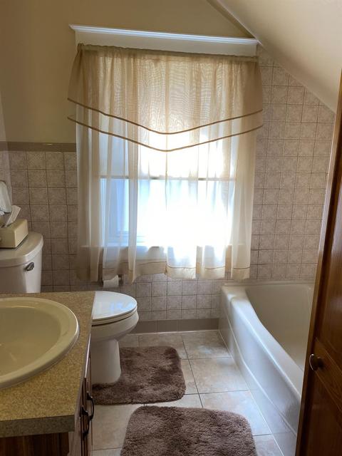 1122 Groesbeck Rd, Cincinnati, OH 45224 photo 7