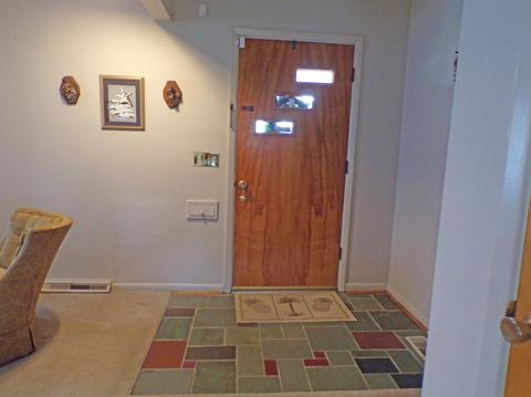9221 Tag Dr, Cincinnati, OH 45231 photo 3