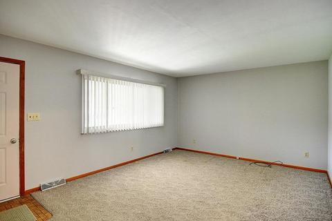 3833 Ruby Dr, Franklin, OH 45005 photo 2
