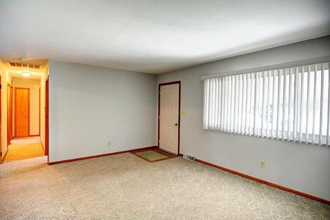 3833 Ruby Dr, Franklin, OH 45005 photo 4