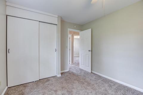 2463 Kingspath Dr, Cincinnati, OH 45231 photo 3