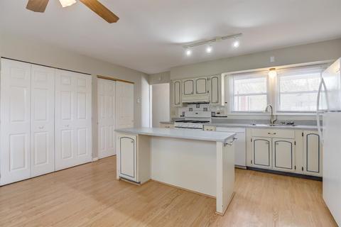 2463 Kingspath Dr, Cincinnati, OH 45231 photo 7