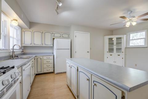 2463 Kingspath Dr, Cincinnati, OH 45231 photo 10
