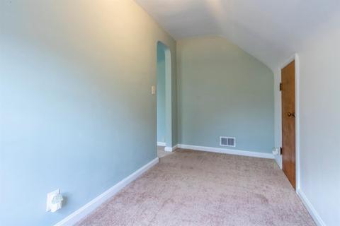 5223 Highview Dr, Cincinnati, OH 45238 photo 8