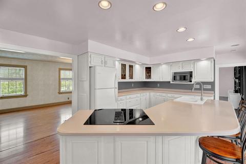 9891 Daly Rd, Cincinnati, OH 45231 photo 5