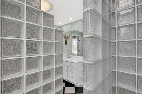 9891 Daly Rd, Cincinnati, OH 45231 photo 28