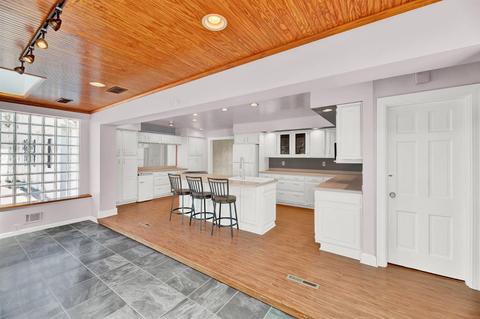 9891 Daly Rd, Cincinnati, OH 45231 photo 7