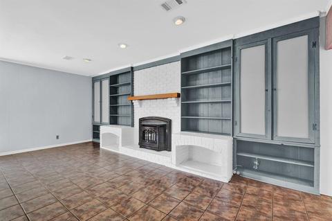 9891 Daly Rd, Cincinnati, OH 45231 photo 12