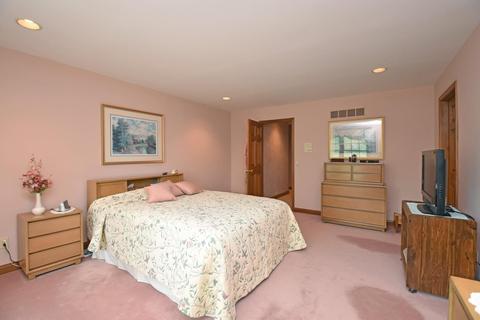 3801 Monets Ln, Evendale, OH 45241 photo 21