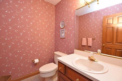 3801 Monets Ln, Evendale, OH 45241 photo 19