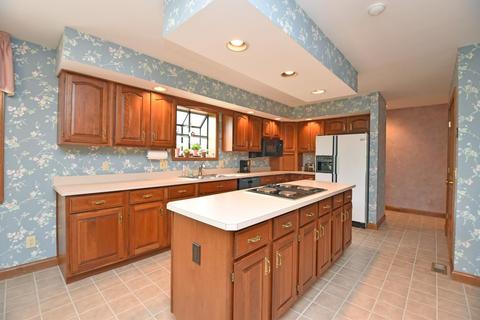 3801 Monets Ln, Evendale, OH 45241 photo 12