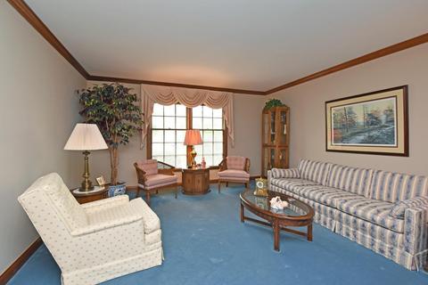 3801 Monets Ln, Evendale, OH 45241 photo 5