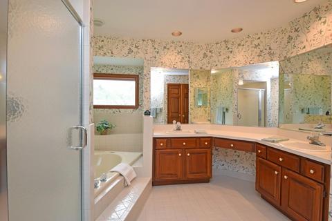 3801 Monets Ln, Evendale, OH 45241 photo 23