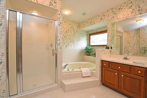 3801 Monets Ln, Evendale, OH 45241 photo 24