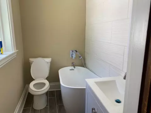 1917 Baltimore Ave, Cincinnati, OH 45225 photo 8