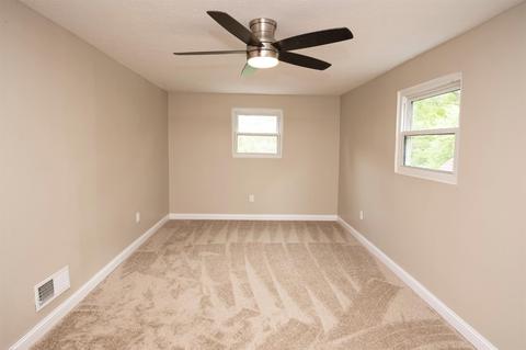 8875 Long Ln, Cincinnati, OH 45231 photo 24