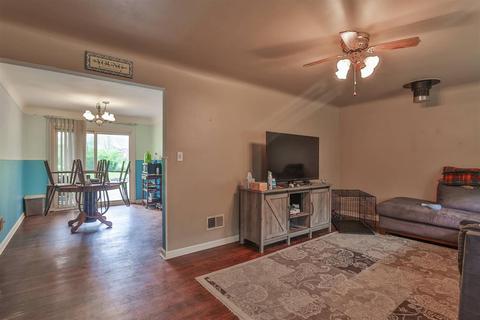 9157 Ranchill Dr, Cincinnati, OH 45231 photo 4