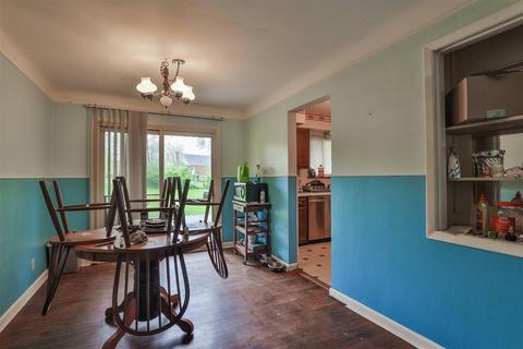 9157 Ranchill Dr, Cincinnati, OH 45231 photo 5