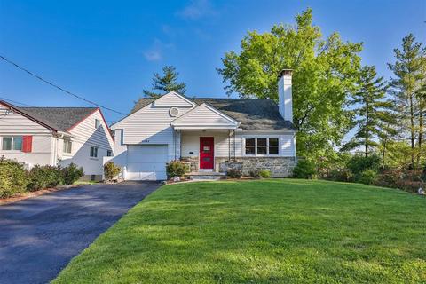 6044 Winnetka Dr, Cincinnati, OH 45236 photo 1