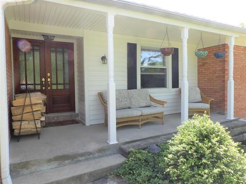 8666 Hollyhock Dr, Cincinnati, OH 45231 photo 3