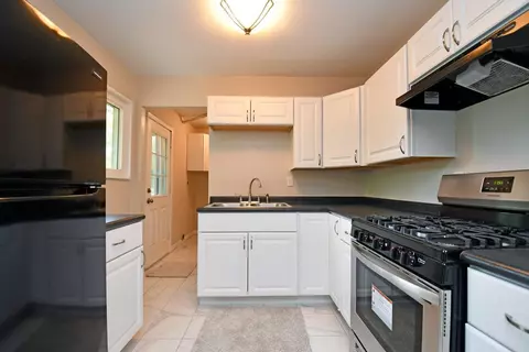 3854 Mark Ct, Cincinnati, OH 45255 photo 10