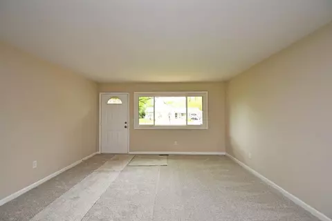 3854 Mark Ct, Cincinnati, OH 45255 photo 6