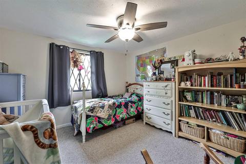 491 Halifax Cir, Cincinnati, OH 45244 photo 12