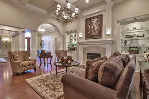 64 Gaslight Ln, Montgomery, OH 45249 photo 5