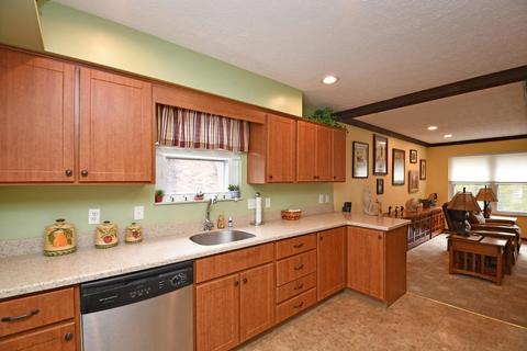 1813 Lockbourne Dr, Cincinnati, OH 45240 photo 12