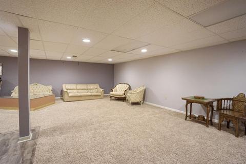 2047 Greenpine Dr, Cincinnati, OH 45231 photo 31