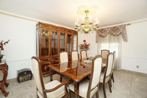 2047 Greenpine Dr, Cincinnati, OH 45231 photo 8