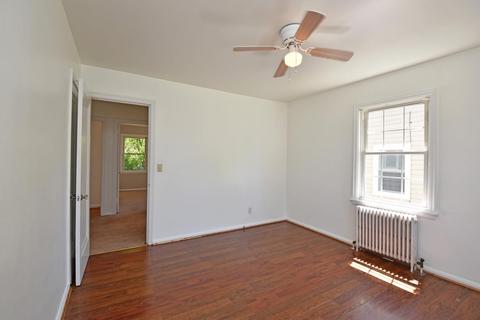 6832 Somerset Dr, Cincinnati, OH 45224 photo 17