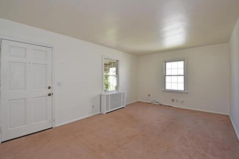 6832 Somerset Dr, Cincinnati, OH 45224 photo 7