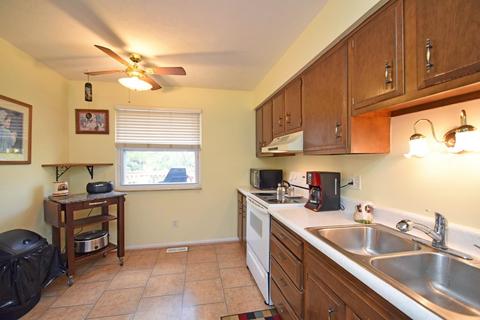 1718 Fallbrook Ln, Cincinnati, OH 45240 photo 11