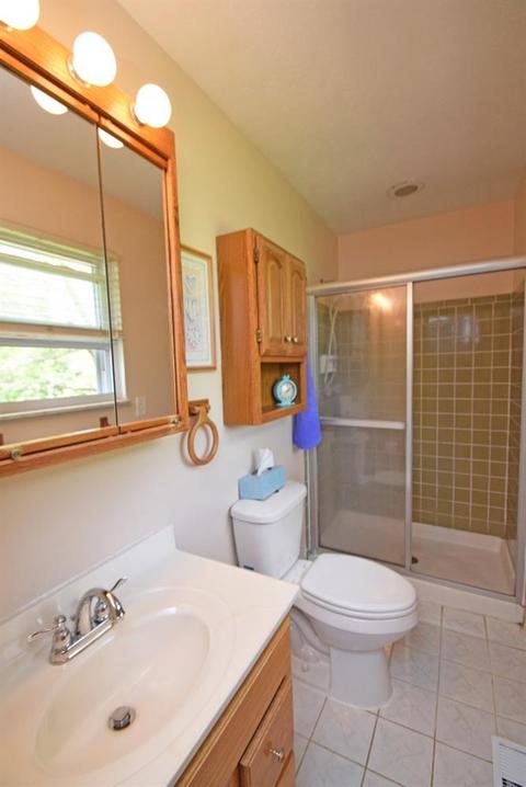 1718 Fallbrook Ln, Cincinnati, OH 45240 photo 14
